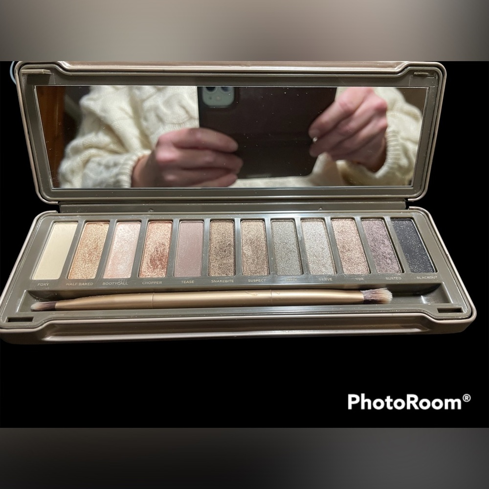 Urban decay naked 2 palette